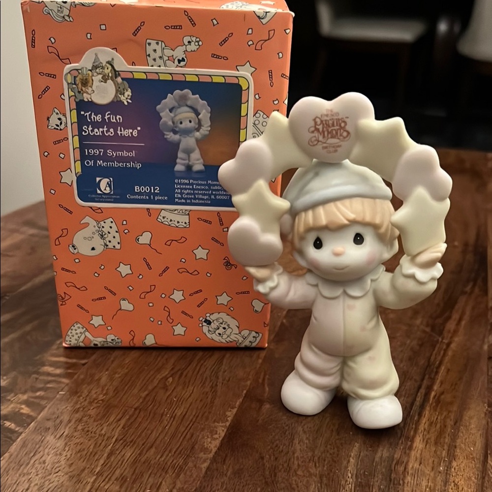Precious Moments 1997 Symbol of Membership Doll